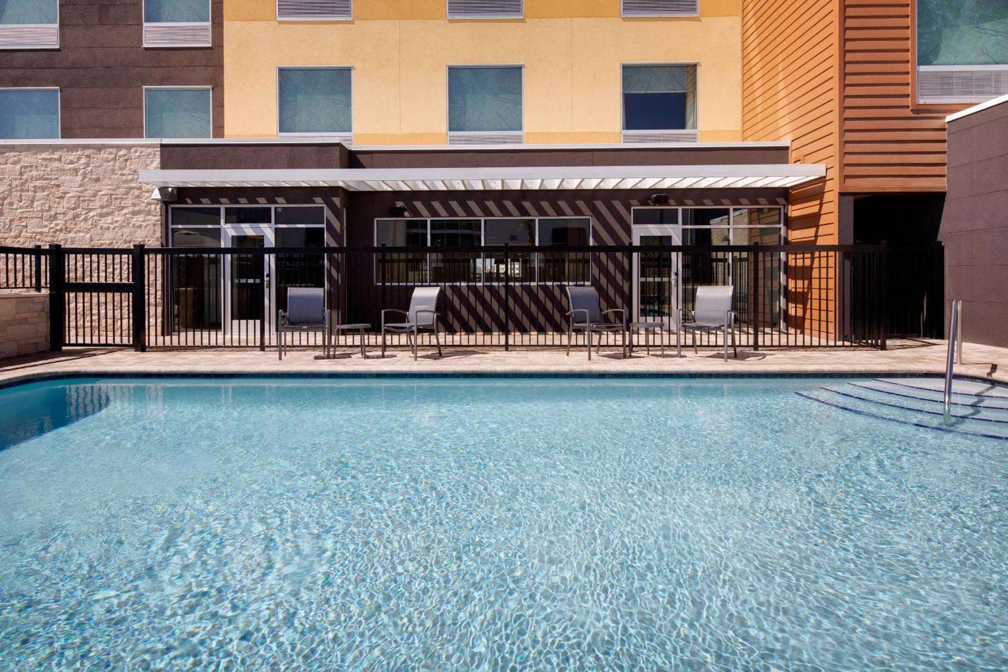 Fairfield Inn & Suites By Marriott Tampa Wesley Chapel Exteriör bild